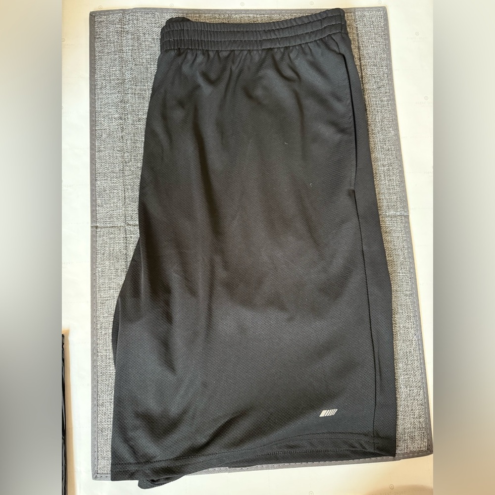 Amazon Essentials Classic Black Shorts - XXL Big - Good Condition
